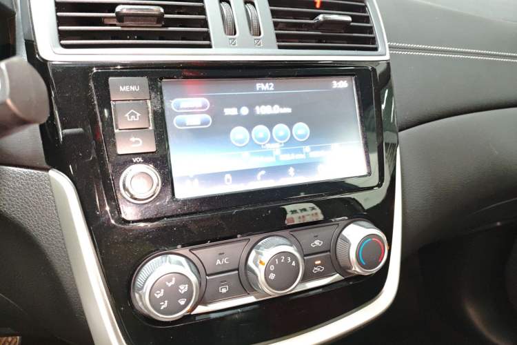 Used Nissan Tiida 2016 1.6L CVT Smart Drive Edition
