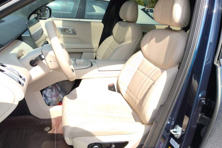 Used Deepal S09 2025 Four-Wheel Drive Ultra+ Custom Edition
