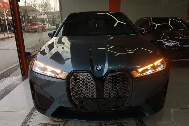 Used BMW iX 2023 xDrive40
