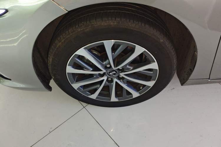 Used Lexus ES 2025 200 Premium Edition