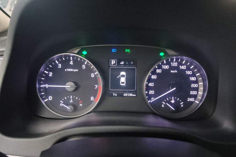 Used Hyundai Elantra 2016 1.6L Automatic ZhiXuan – Elite Version
