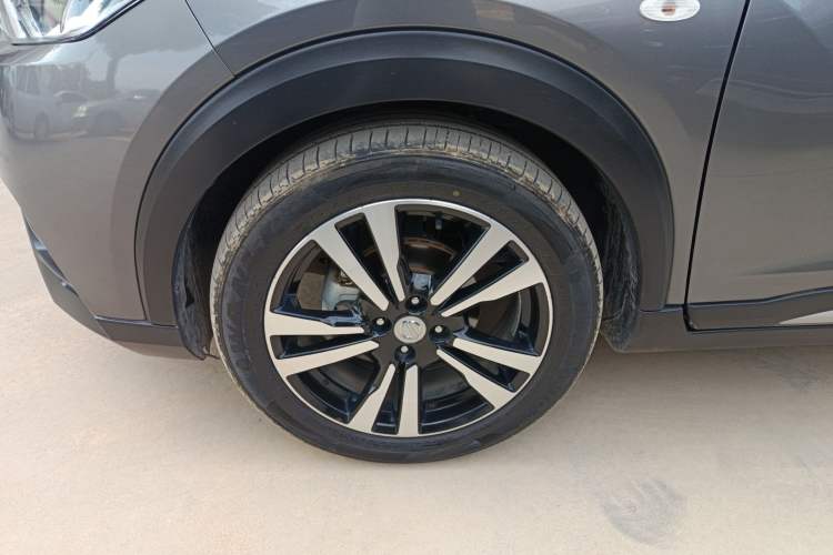 Used Nissan Kicks 2017 1.5L CVT Cool Enjoy Edition
