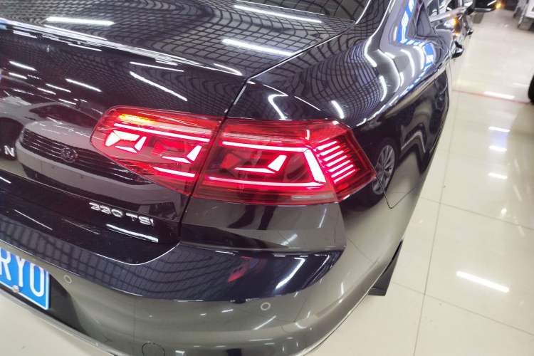 Used Volkswagen Magotan 2020 330TSI DSG Leading Model
