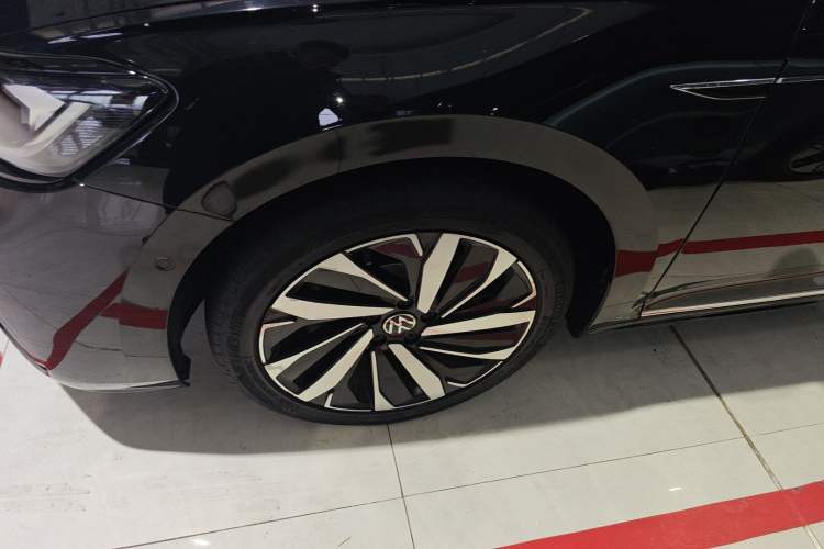 Used Volkswagen Passat 2022 330TSI Starry Luxury Edition – Exclusive Special Edition
