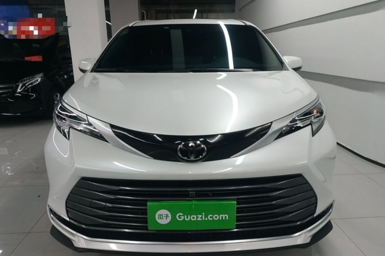 Used Toyota Sienna 2024 2.5L Hybrid Four-Wheel Drive Prestige Edition