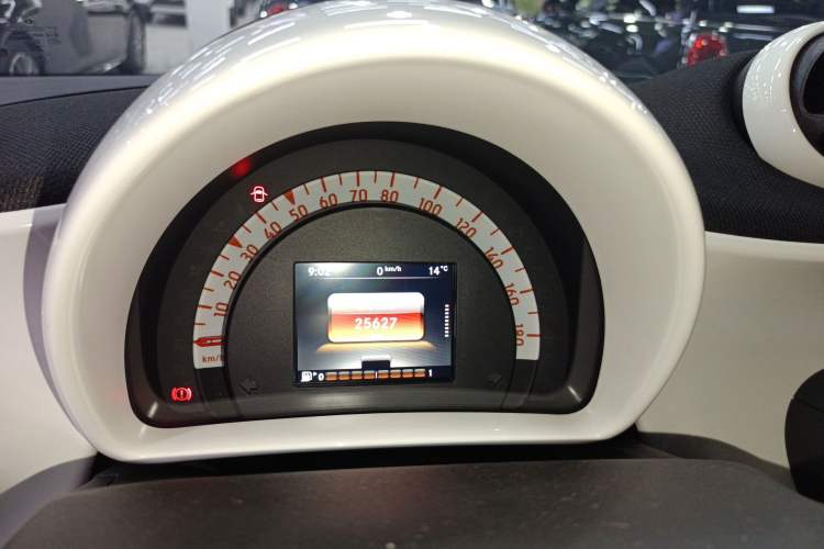 Used  fortwo 2015 1.0L 52 kW Hardtop Passion Edition
