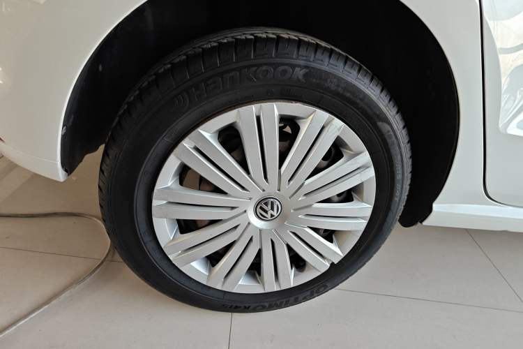 Used Volkswagen Polo 2016 1.6L Automatic Comfort Model