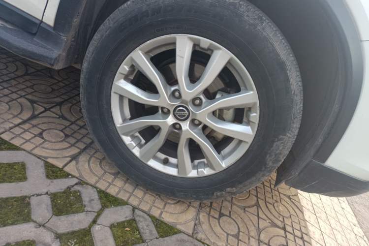 Used Nissan X-Trail 2019 2.0L CVT Smart Connect Comfort Edition 2WD
