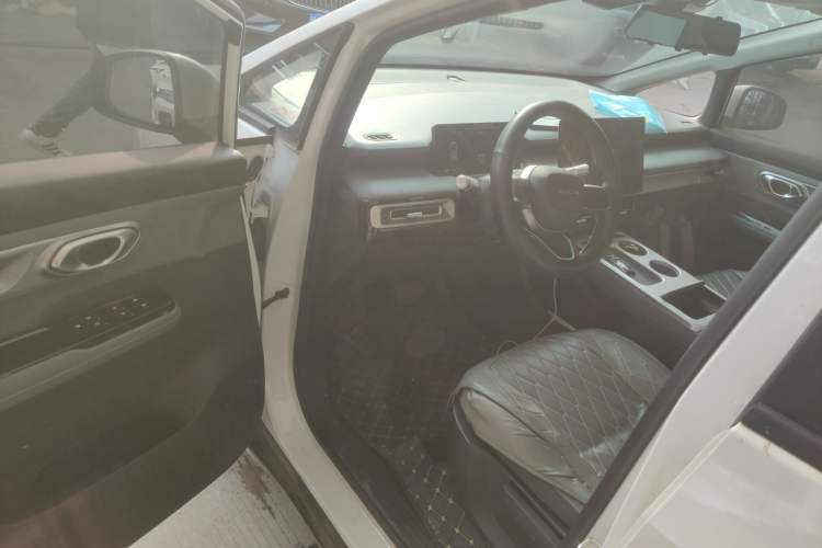 Used AION Y 2023 Plus 510 Enjoy Edition
