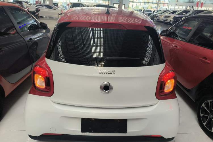 Used  forfour 2016 1.0L 52 kW Dynamic Edition
