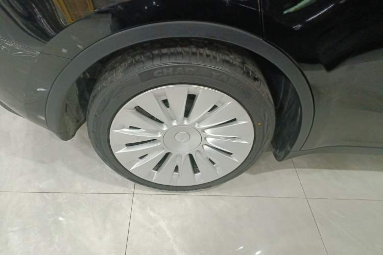 Used Tesla Model Y 2023 Rear-Wheel-Drive Version
