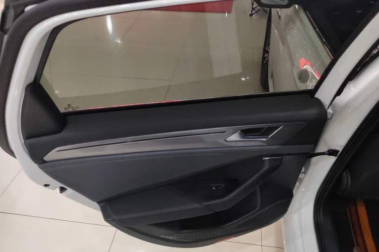 Used Volkswagen Sagitar 2024 200TSI DSG Flyover Edition
