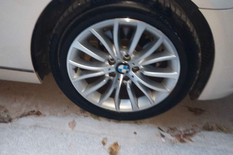 Used BMW 5 Series 2014 525Li Luxury Design Package
