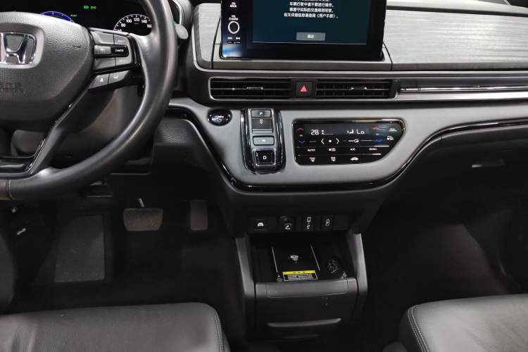 Used Honda Elysion 2024 2.0L eHEV Luxury Edition