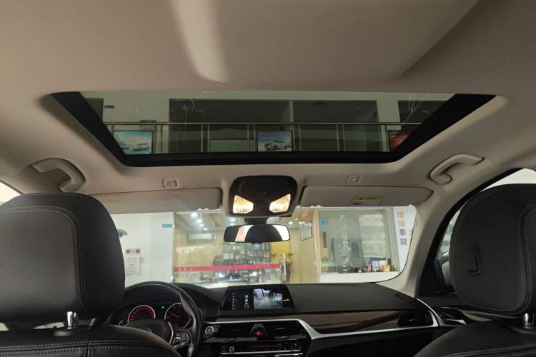 Used BMW 5 Series 2018 528Li Launch Special Edition
