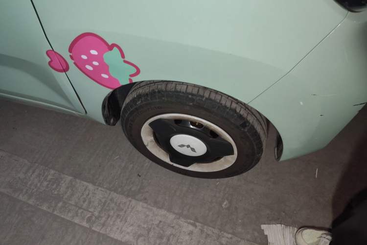 Used Wuling Hongguang MINIEV 2021 Macaron Fashion Model Lithium Iron Phosphate