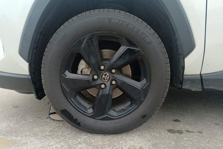 Used Toyota RAV4 2020 Dual-Motor 2.5L E-CVT Four-Wheel Drive Flagship Edition