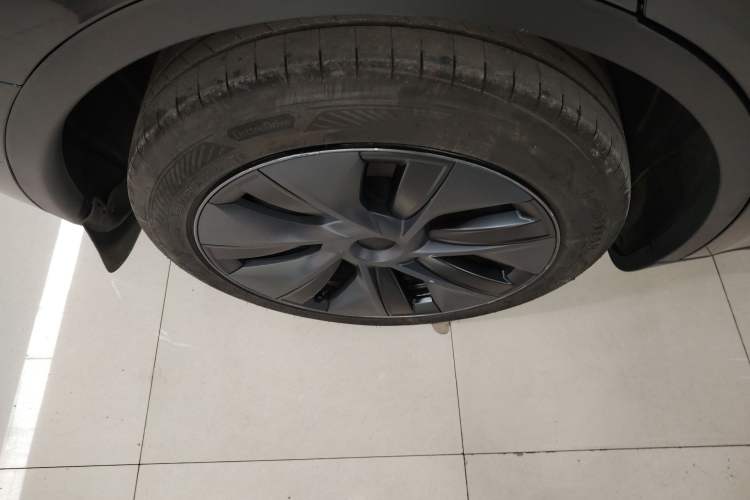 Used Tesla Model Y 2024 Rear-Wheel-Drive Version