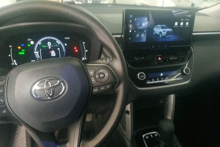 Used Toyota Corolla Cross 2024 2.0L Smart Electric Hybrid Dual-Engine Pioneer Edition
