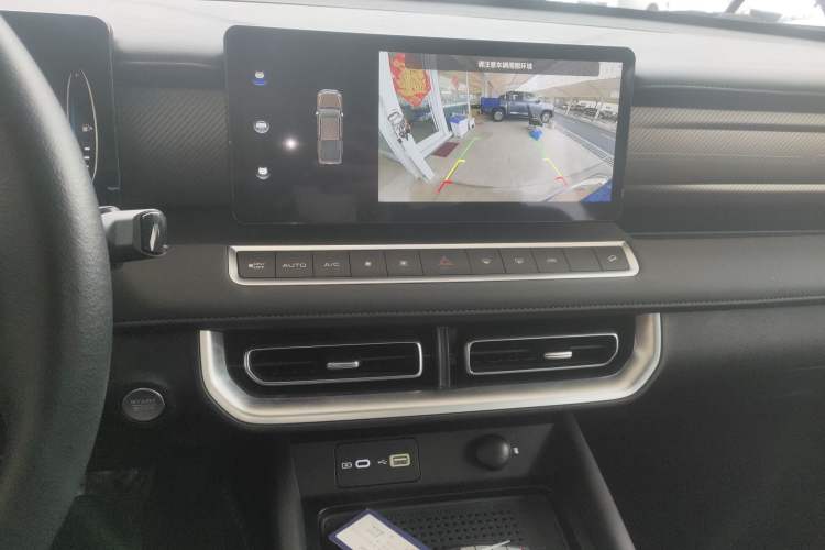 Used Great Wall Poer 2024 2.4T Passenger Version Automatic Diesel 4x4 Comfort Trim
