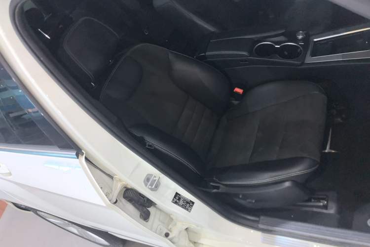 Used Mercedes-Benz GLK-Class 2015 GLK 260 4MATIC Dynamic Edition Ultimate Version