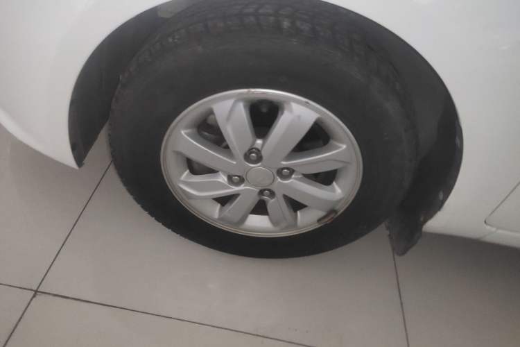 Used Kia K2 2015 Hatchback 1.4L AT GLS Cool Edition
