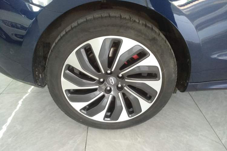 Used Hima AITO M5 2022 Range-Extended Rear-Drive Standard Version
