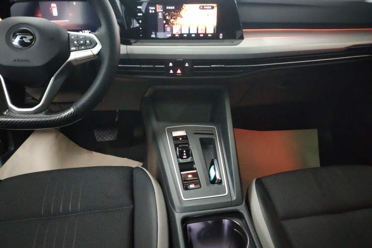 Used Volkswagen Golf 2023 Facelift 280TSI DSG Pro
