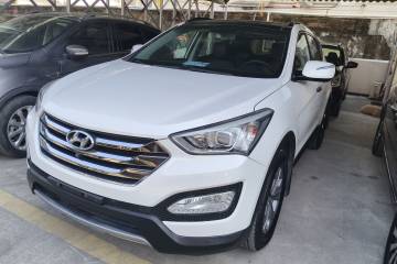 Used Hyundai Santa Fe 2013 2.4L Automatic Two-Wheel Drive Smart Version