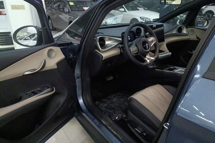 Used BYD Dolphin 2025 420km Free Edition
