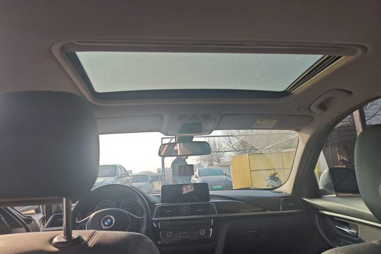 Used BMW 3 Series 2017 320Li Fashion Model