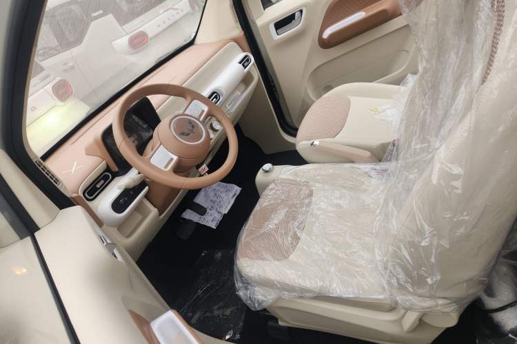 Used Wuling Hongguang MINIEV 2024 3rd Generation 215km Youth Edition
