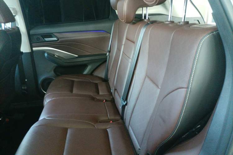 Used Wey VV6 2021 2.0T Two-Wheel Drive Smart Protection+
