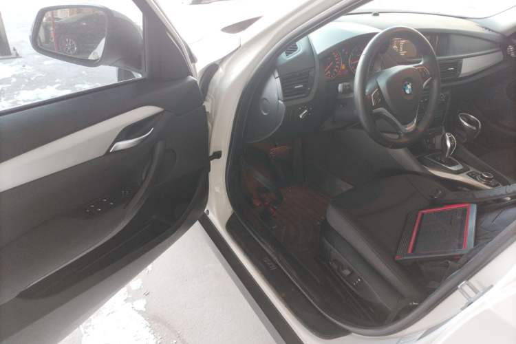 Used BMW X1 2014 sDrive18i Leading Model
