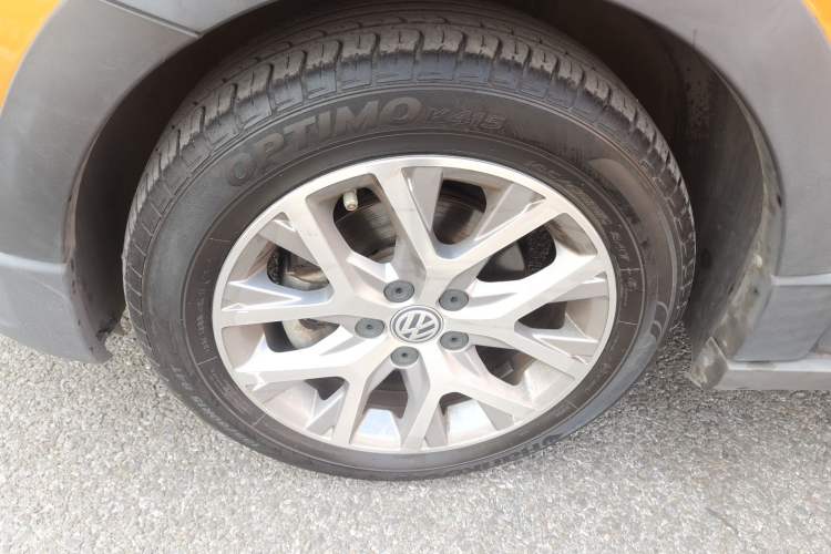 Used Volkswagen Polo 2014 1.6L Cross Polo Automatic
