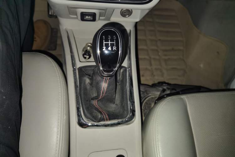 Used Jinbei New Hiace X30L 2018 1.5L Business Edition DLCG14