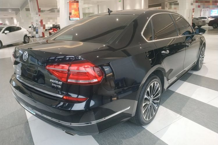 Used Volkswagen Passat 2017 330TSI DSG Prestige Edition
