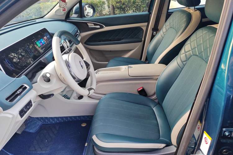 Used ORA Good Cat 2023 401 km Standard Range Premium Version Lithium Iron Phosphate