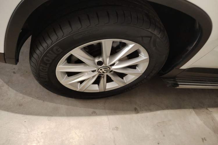 Used Volkswagen Tiguan 2016 280TSI Automatic Two-Wheel-Drive Silk Road Style Edition