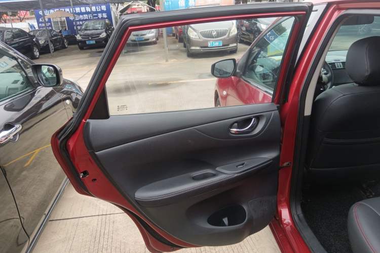 Used Nissan Tiida 2016 1.6L CVT Cool Dynamic Edition
