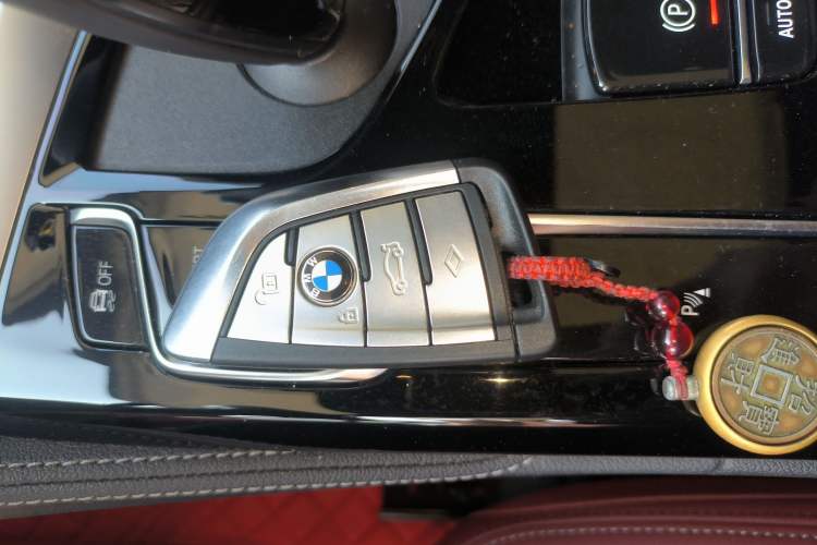 Used BMW 5 Series 2022 Second Facelift 530Li Leading Edition M Sport Package
