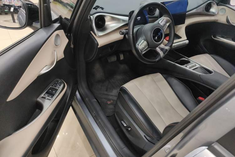 Used BYD Dolphin 2023 420 km Fashion Edition