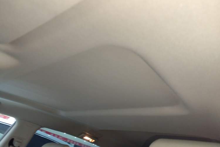 Used Buick GL8 2023 Land Executive Class Comfort Model
