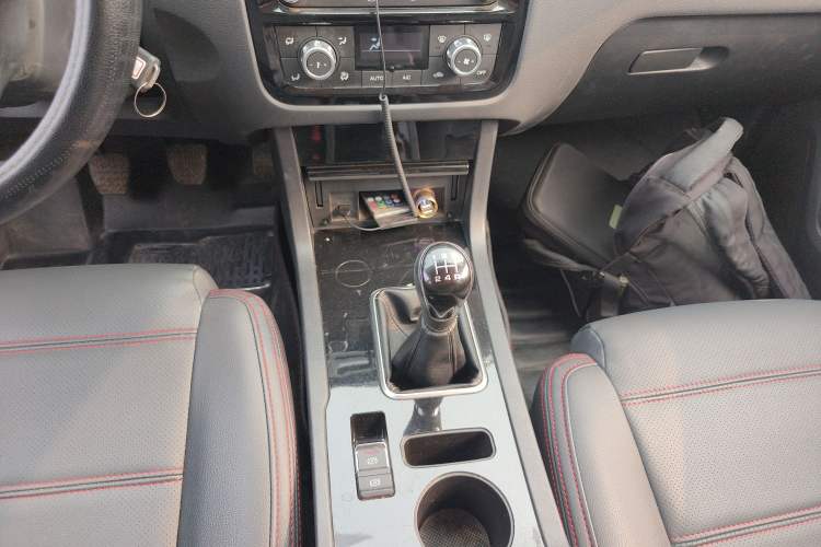 Used Yema T70 2016 1.8L Manual Comfort Model
