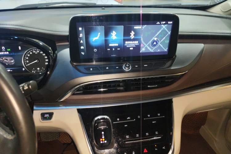 Used Buick GL8 2021 Land Cruiser Executive 652T Premium Model