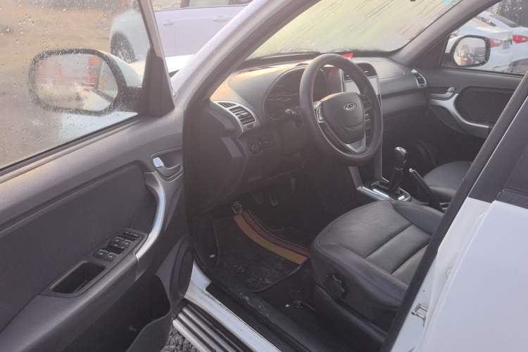 Used Chery Tiggo 3 2015 1.6L Manual Zhishang Commemorative Edition
