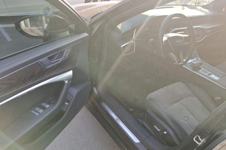 Used Audi A6L 2023 Revised 45 TFSI Prestige Dynamic Edition
