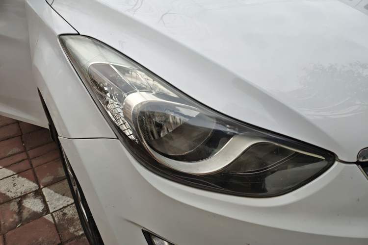 Used Hyundai Elantra (5th Generation / Langdong) 2015 1.6L Manual Leading Model
