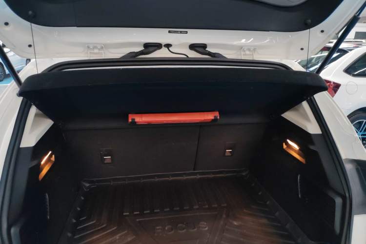 Used Ford Focus 2021 Hatchback EcoBoost 180 Automatic Titanium Edition
