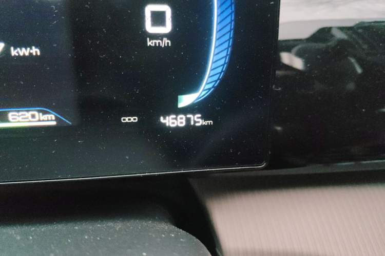 Used BYD Song Pro New Energy 2023 Champion Edition DM-i 71KM Navigation Model
